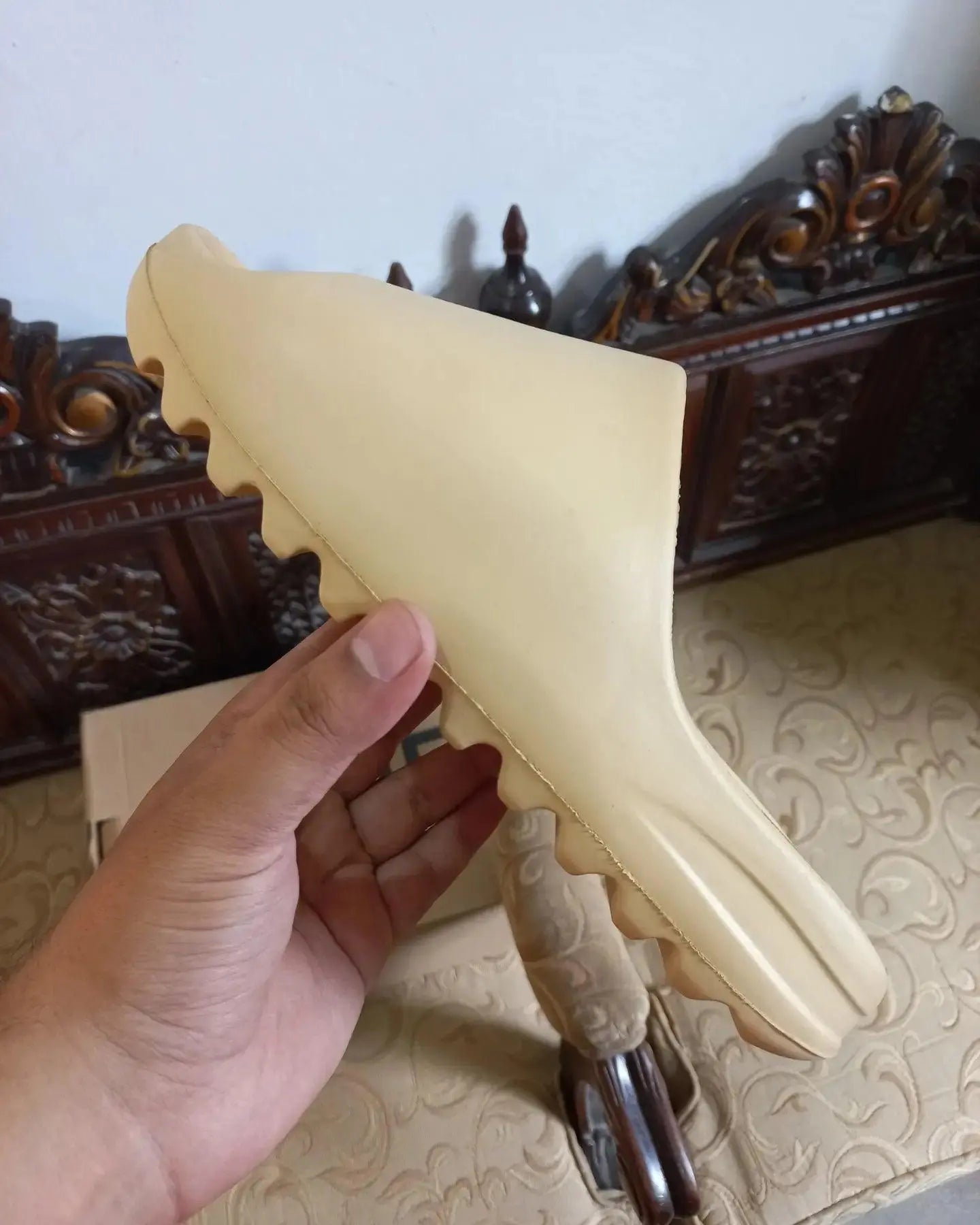 Adidas Yeezy Slides Bone - Sneak Kicks