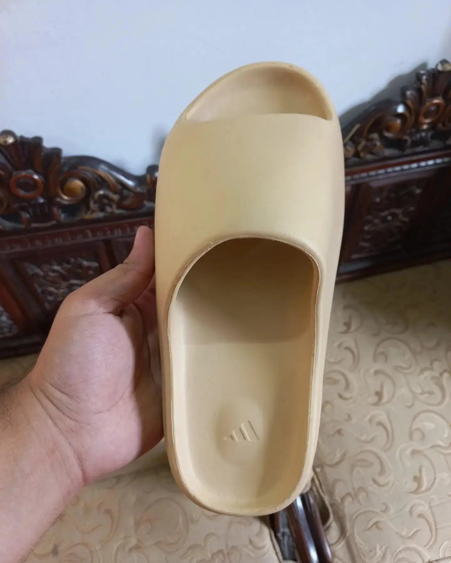 Adidas Yeezy Slides Bone - Sneak Kicks