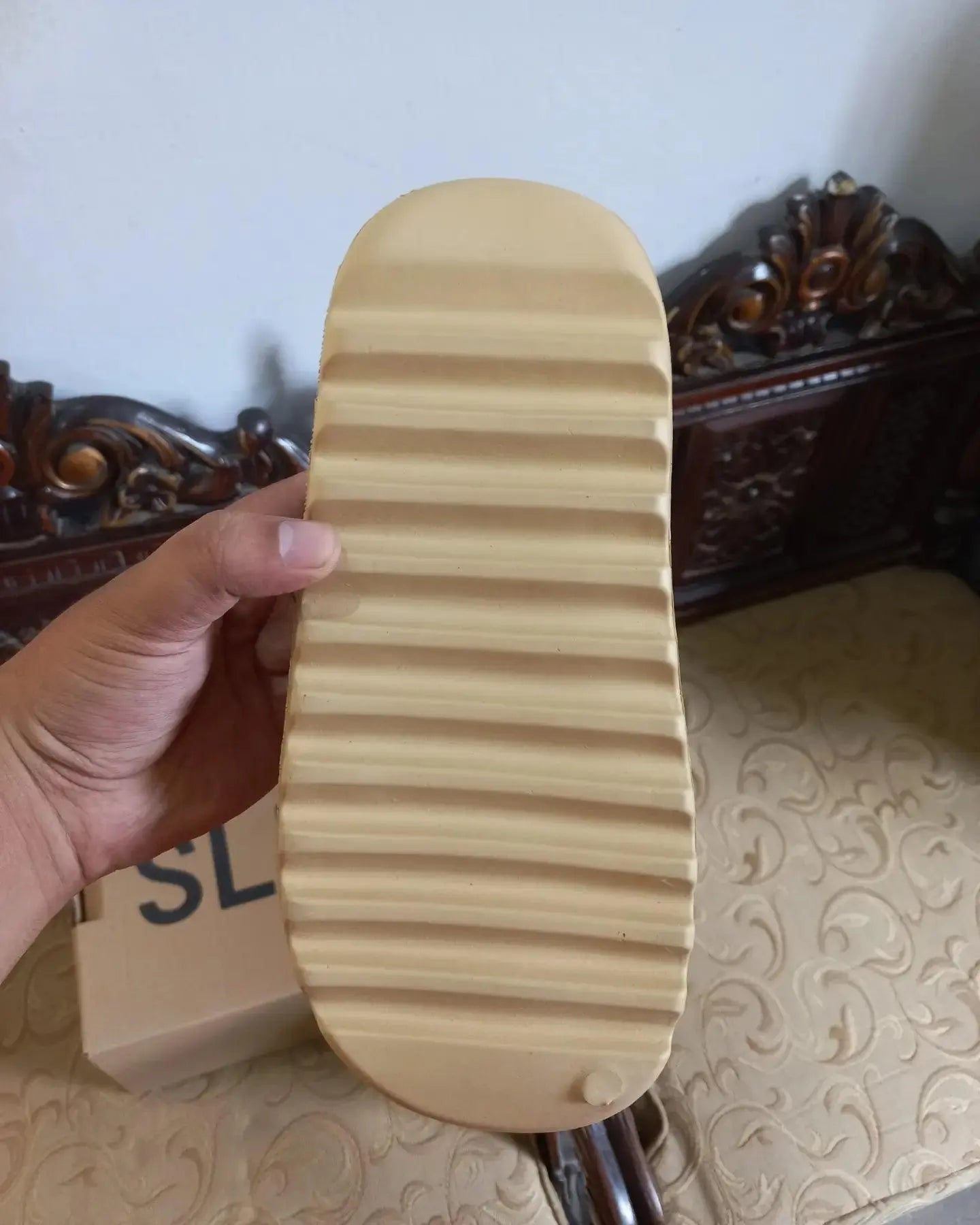 Adidas Yeezy Slides Bone - Sneak Kicks