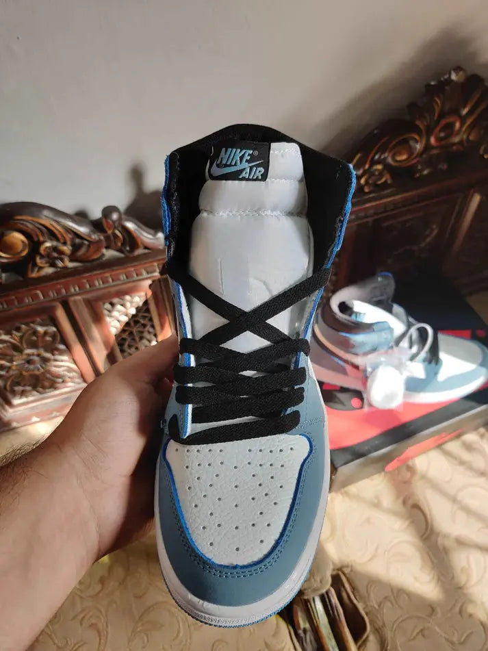 Nike Air Jordan 1 Retro High University Blue Sneak Kicks