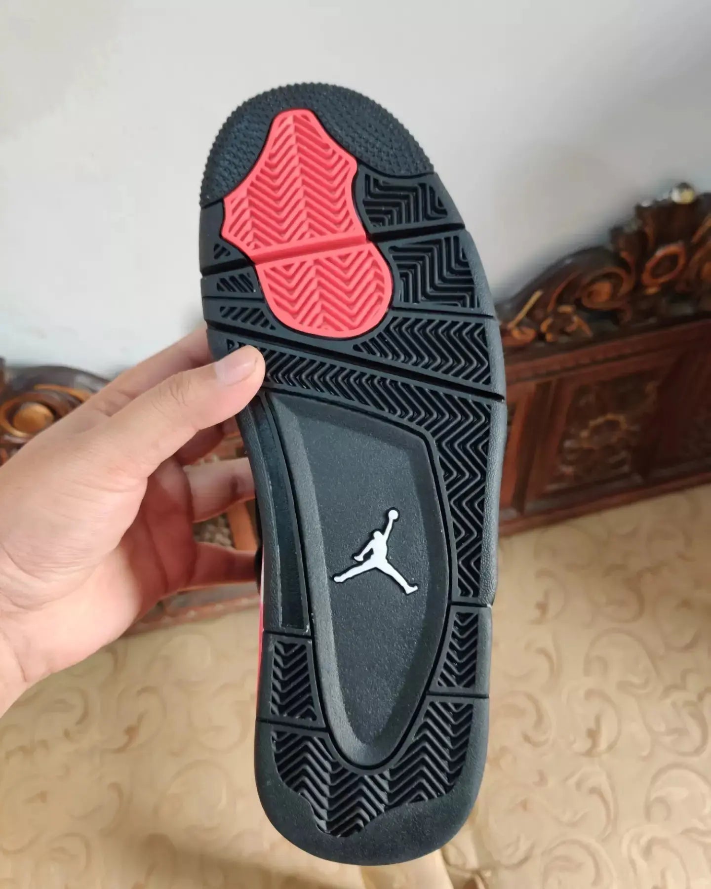 Nike Air Jordan 4 Red Thunder Sneak Kicks