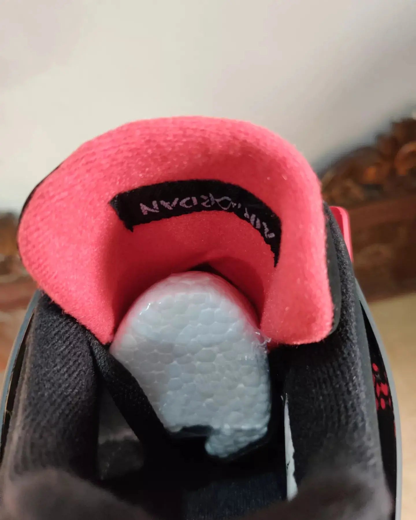 Nike Air Jordan 4 Red Thunder Sneak Kicks