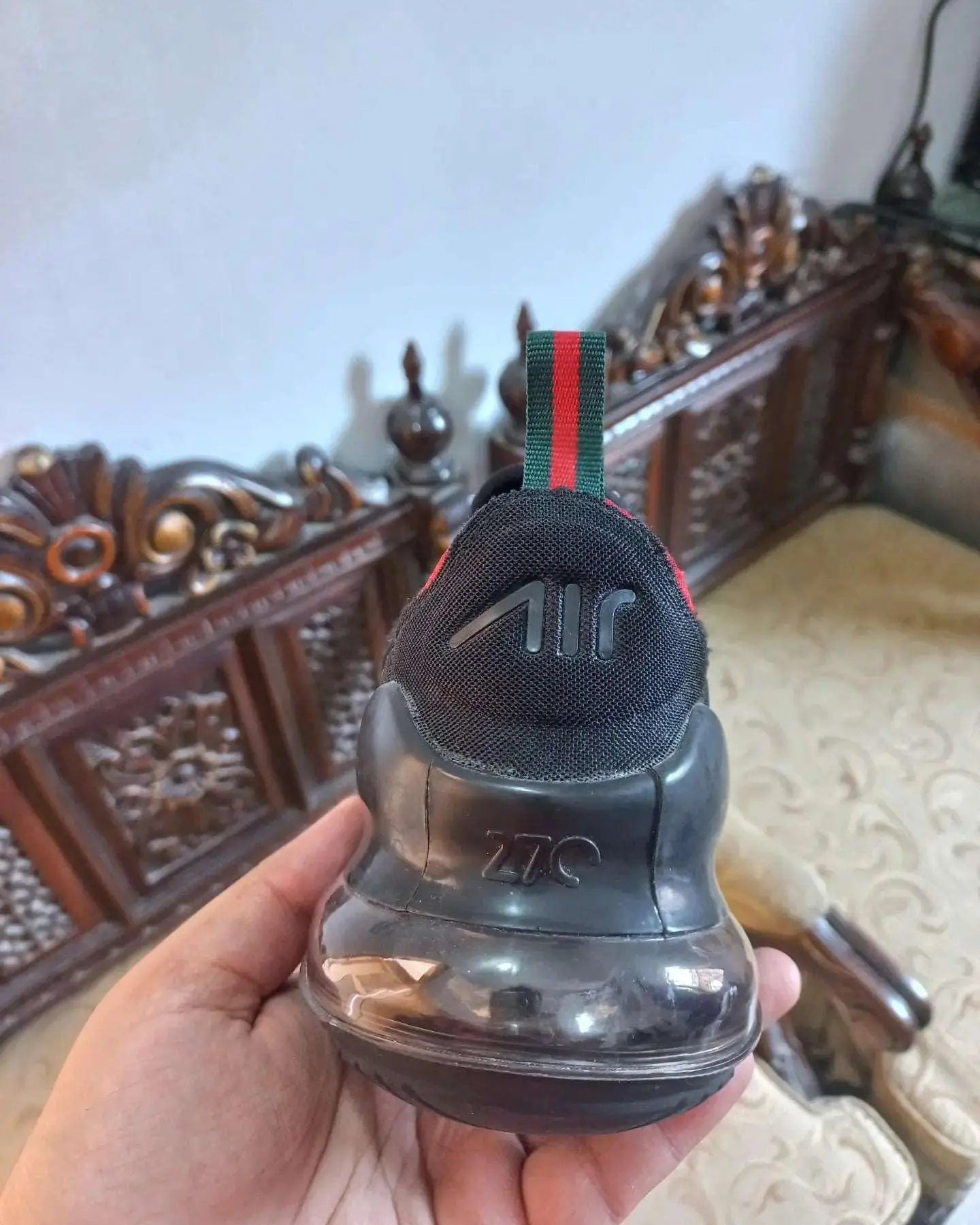 Nike Airmax 270 x GUCCI - Sneak Kicks