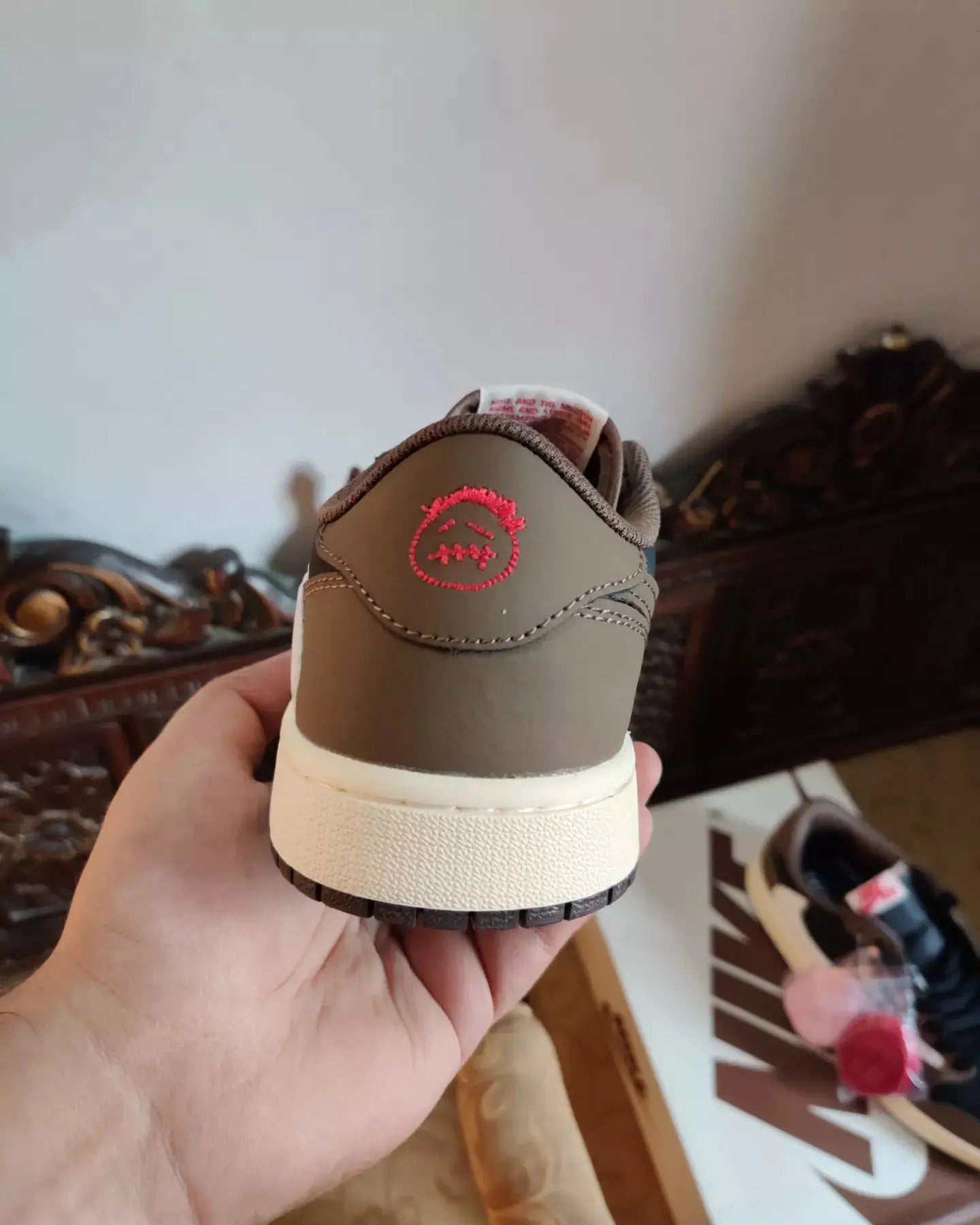 Travis Scott X Nike Air Jordan 1 Low Cactus Jack Mocha Sneak Kicks