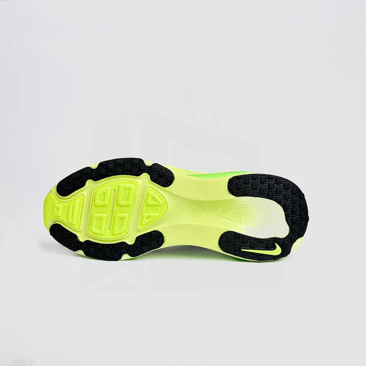 NIKE VOMERO 18 (volt electric green) Investor