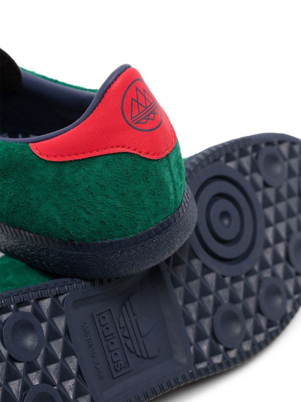 Adidas BlackBurn Investor