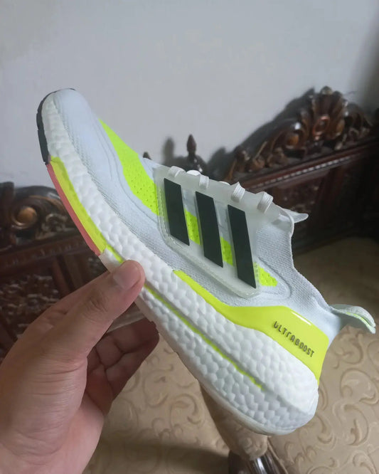 Adidas Ultraboost 2021-Sneakkicks - Sneak Kicks