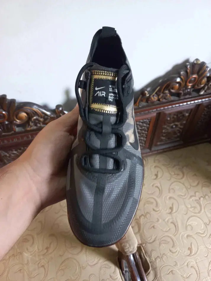 Nike Air Vapormax 2019 Black/Metallic Gold Sneak Kicks