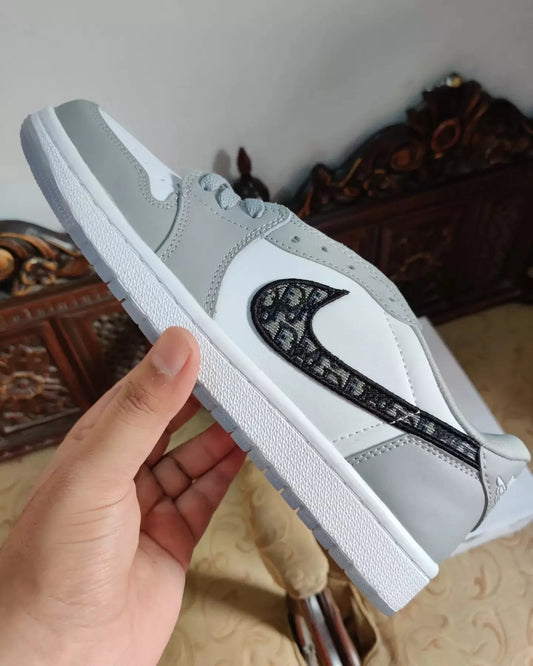 Nike Air Jordan 1 Retro Low X "Dior" Sneak Kicks