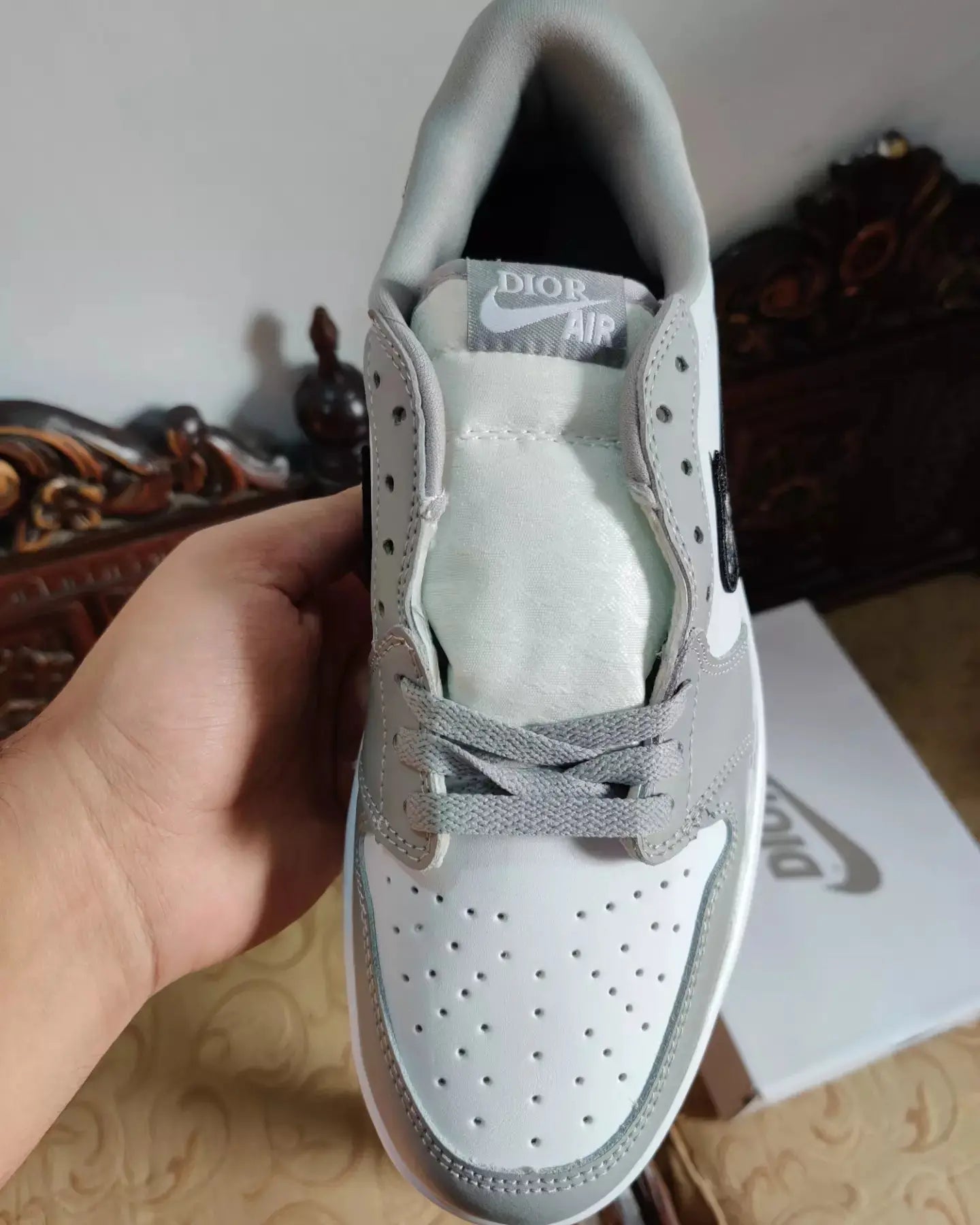Nike Air Jordan 1 Retro Low X "Dior" Sneak Kicks
