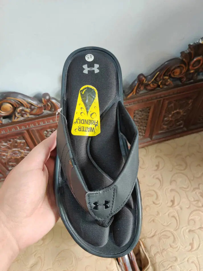 Under Armour Men's Flip Flop slides Black Sneak Kicks