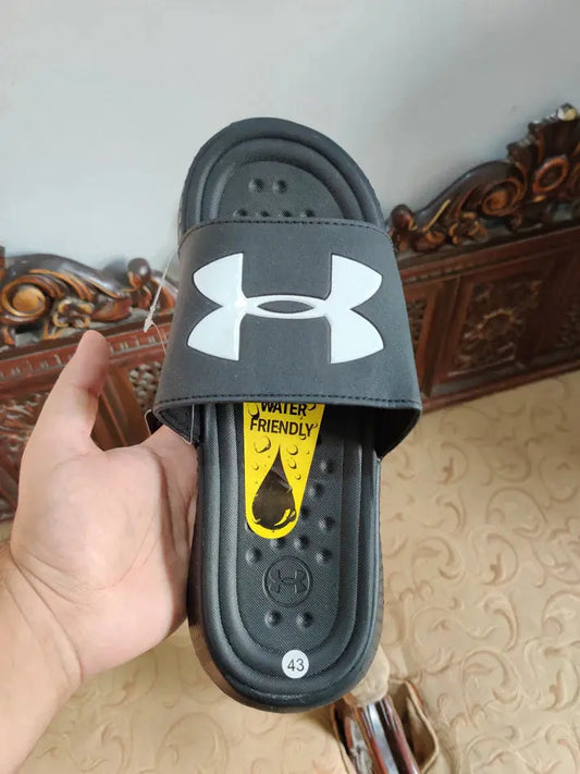 Under Armour Men's Water Friendly Slides Black Sneak Kicks