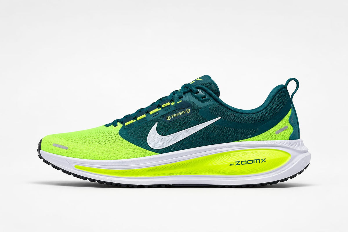 NIKE VOMERO 18