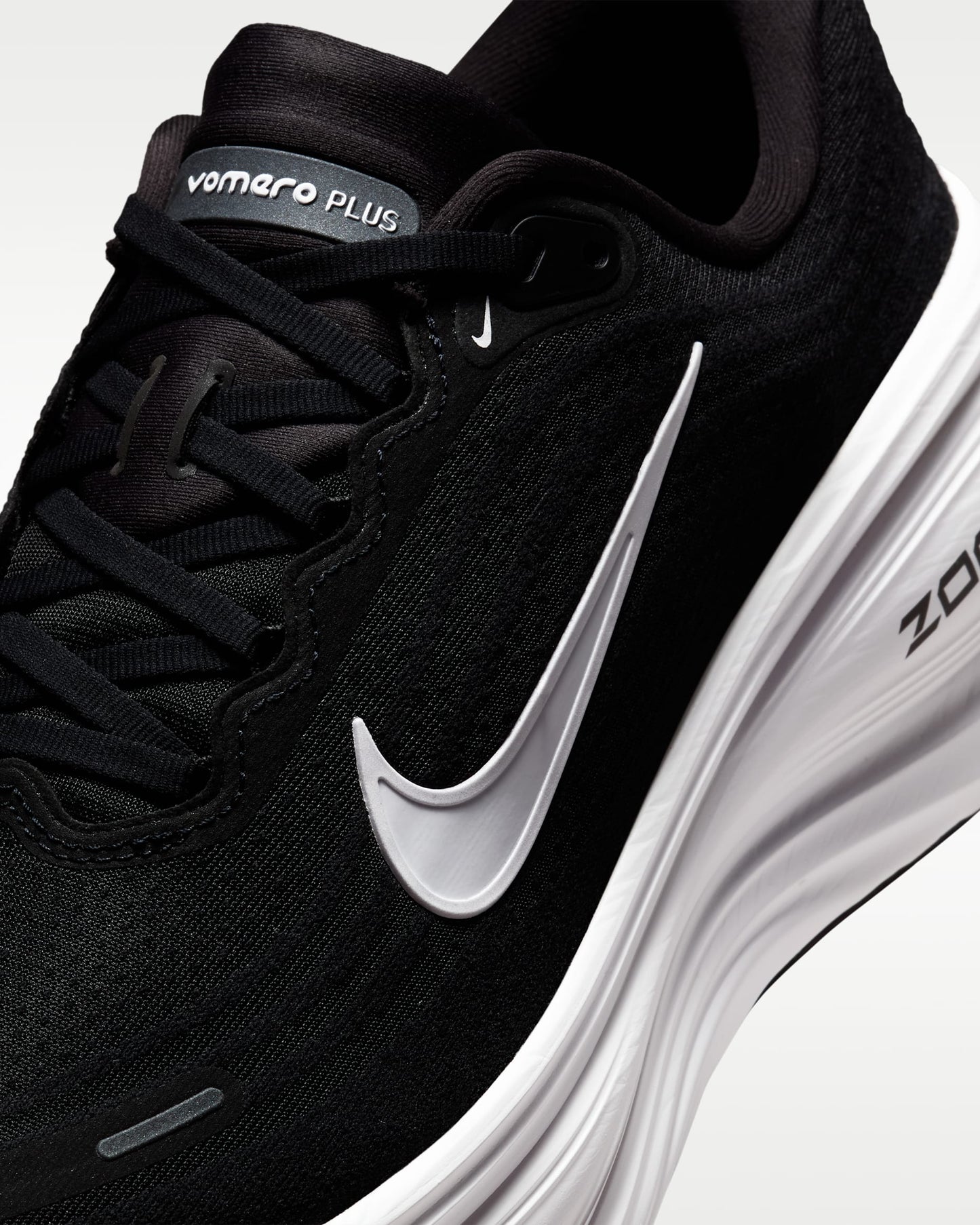 NIKE VOMERO PLUS ( Black) Investor