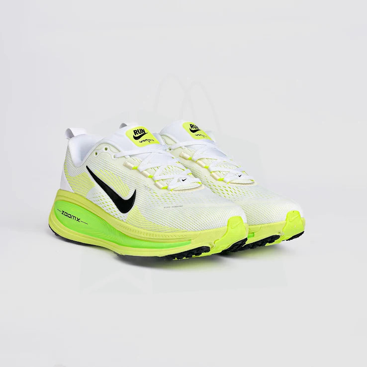NIKE VOMERO 18 (volt electric green) Investor