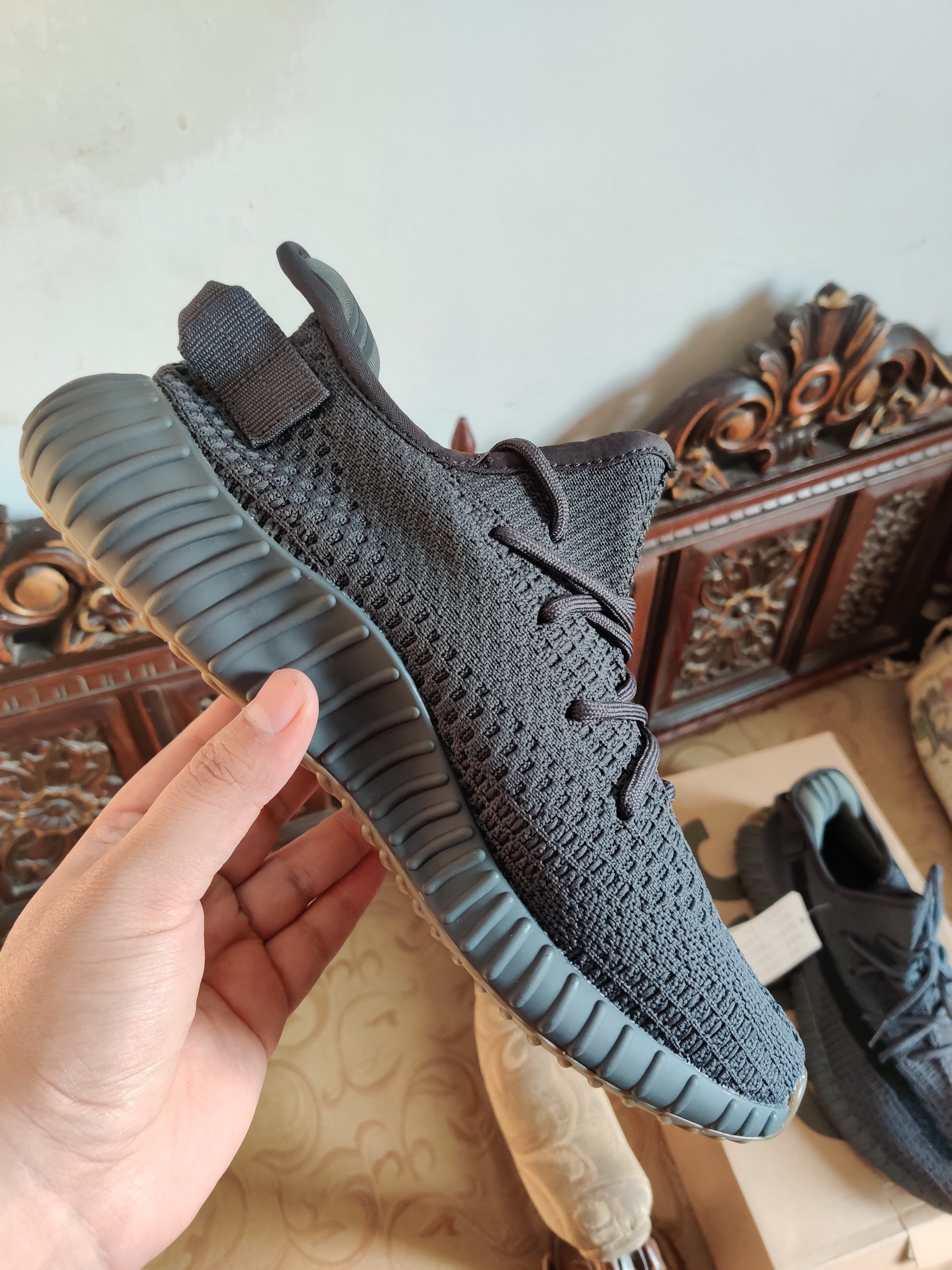 Adidas Yeezy 350 V2 Cinder Sneak Kicks