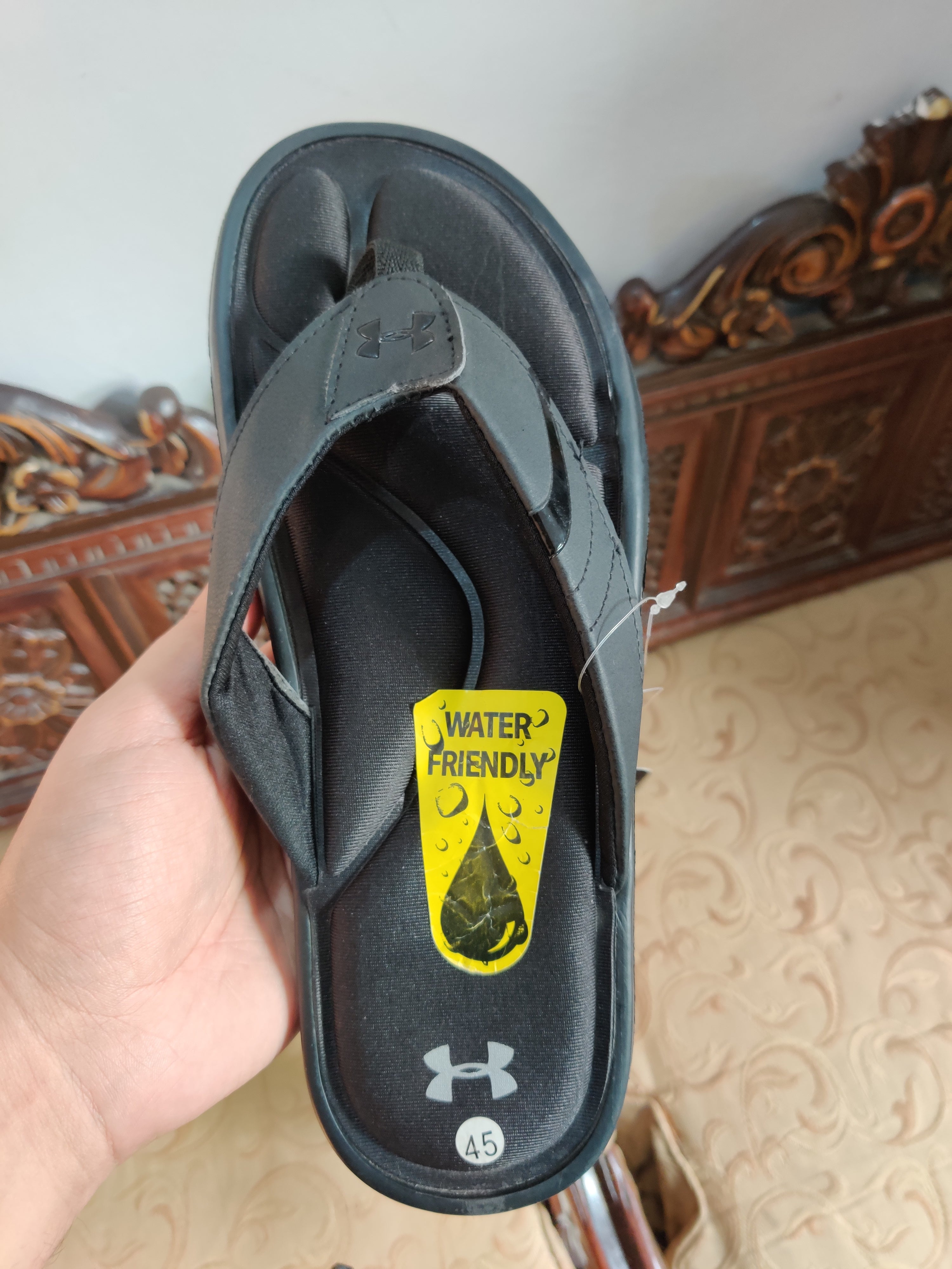 Under armour outlet water friendly slides