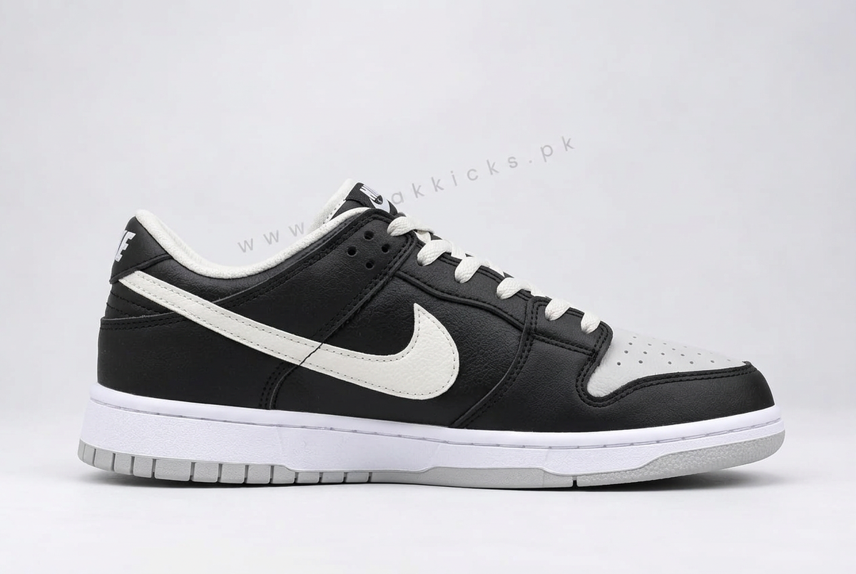Second sneaker facing right